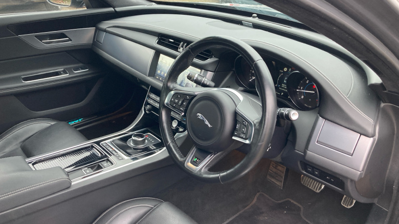 Jaguar XF 2.0d [180] R-Sport 4dr Auto Diesel Saloon